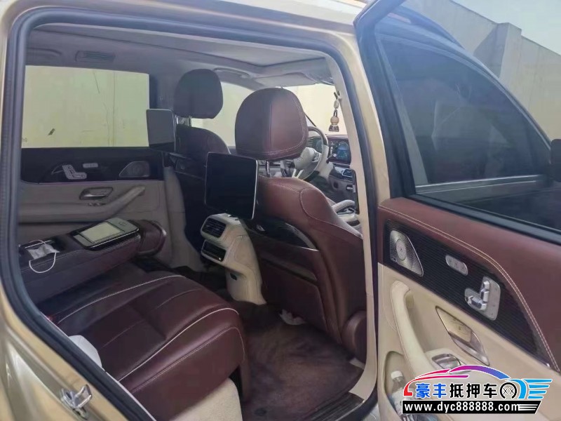 22年奔驰迈巴赫G级轿车抵押车出售