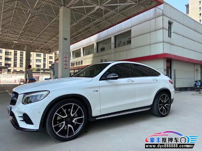 19年奔驰GLC AMG轿车抵押车出售