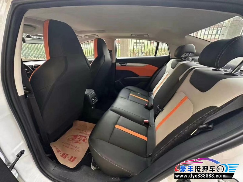 23年东风风神奕炫轿车抵押车出售