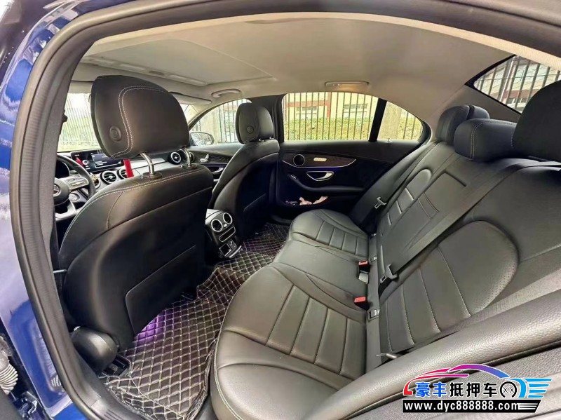 20年奔驰C轿车抵押车出售