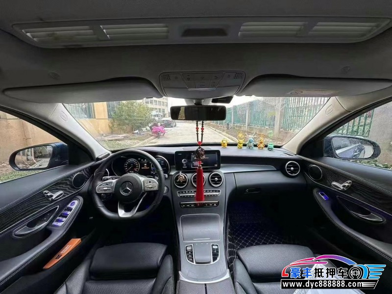 20年奔驰C轿车抵押车出售