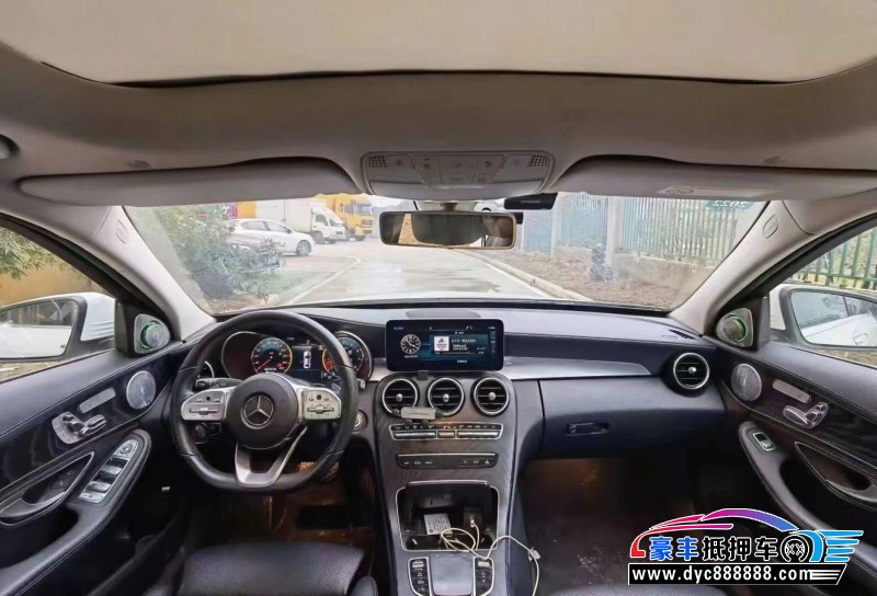 20年奔驰C轿车抵押车出售