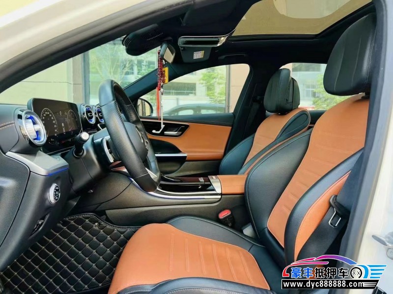 22年奔驰C轿车抵押车出售