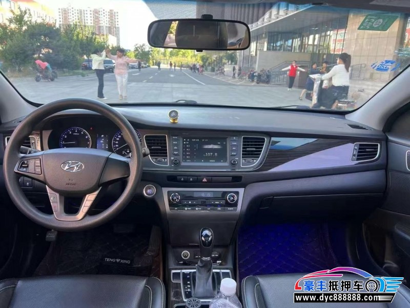 17年现代名图轿车抵押车出售