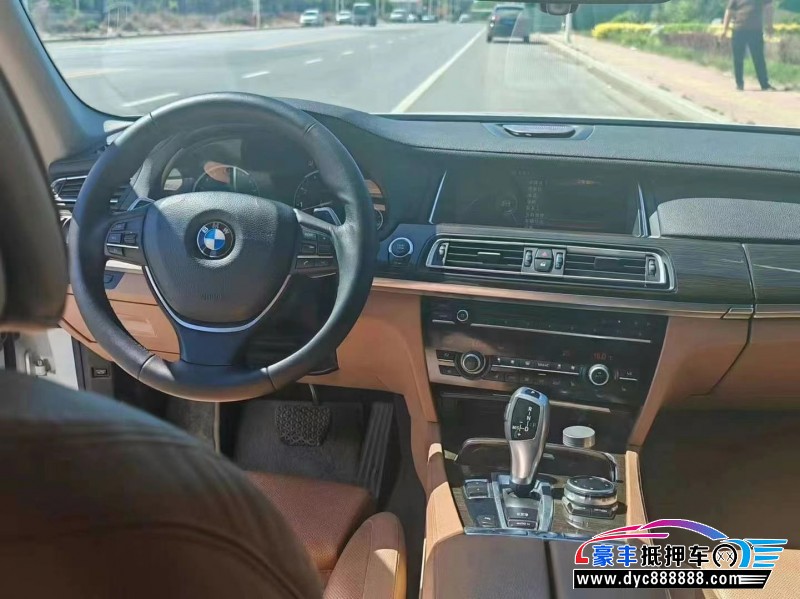 14年宝马7系轿车抵押车出售