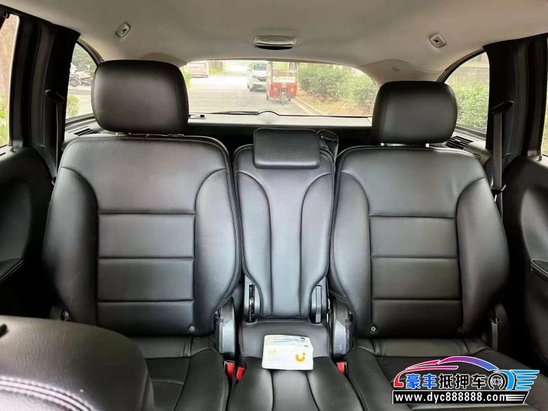 14年奔驰R轿车抵押车出售