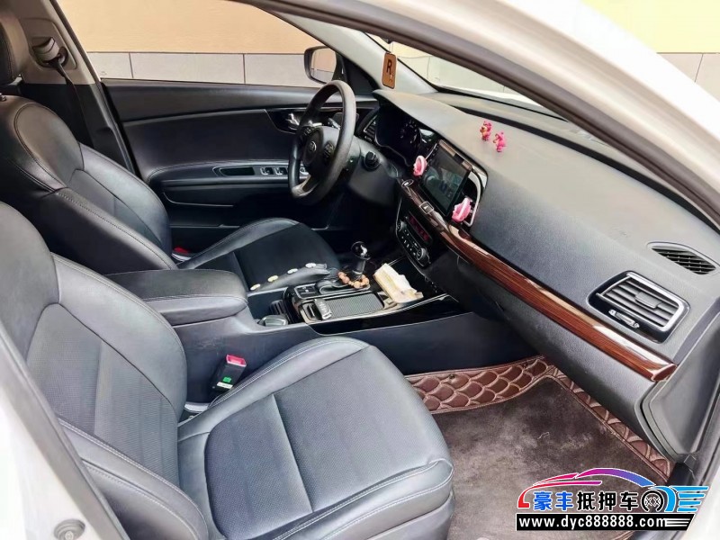 16年起亚K4轿车抵押车出售