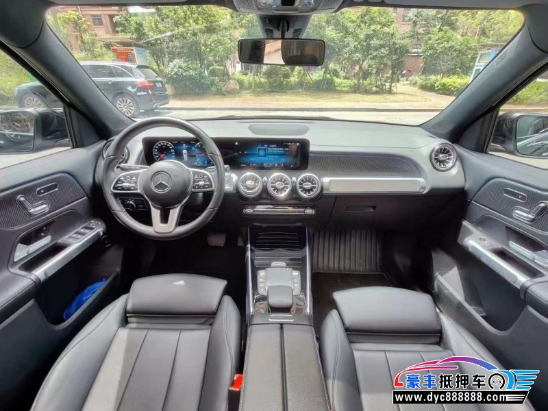 21年奔驰GLB轿车抵押车出售