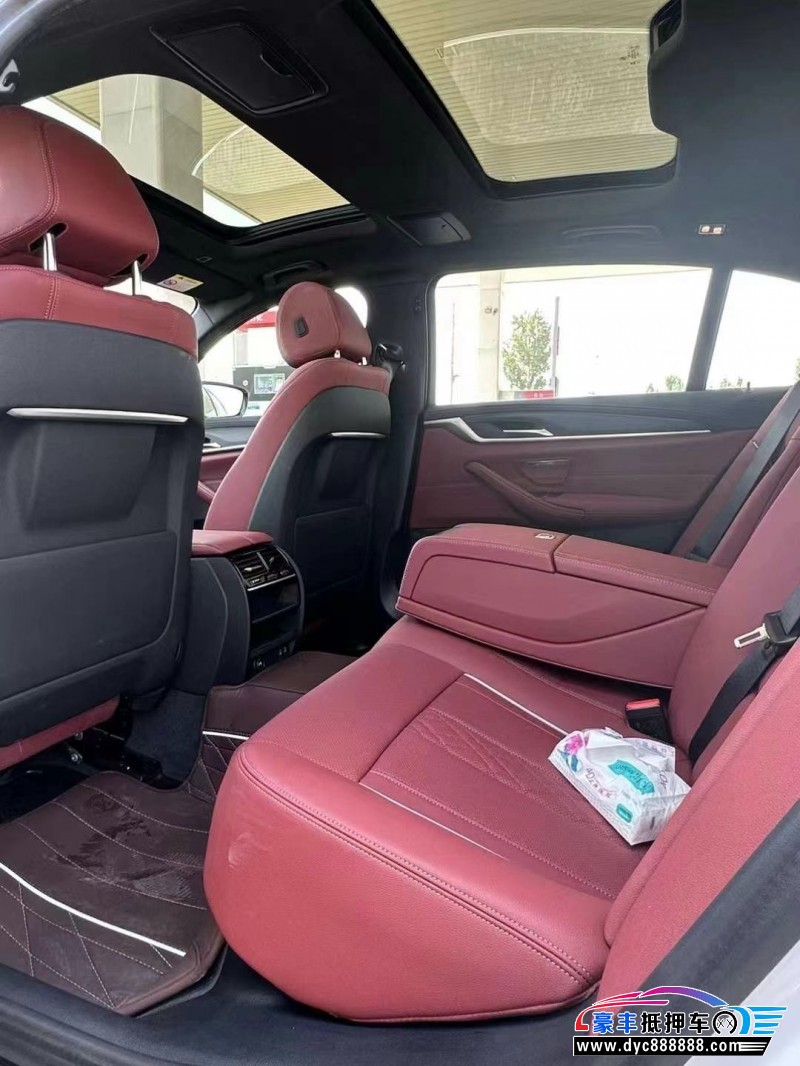 23年宝马5系轿车抵押车出售