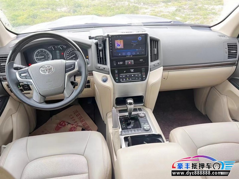 19年丰田兰德酷路泽（陆巡）轿车抵押车出售