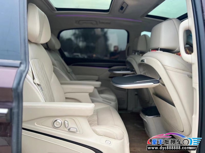 21年别克GL8轿车抵押车出售