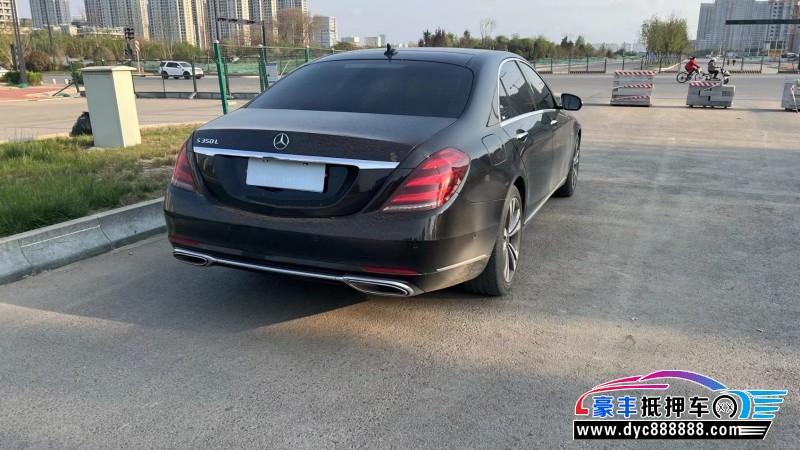 20年奔驰S轿车抵押车出售