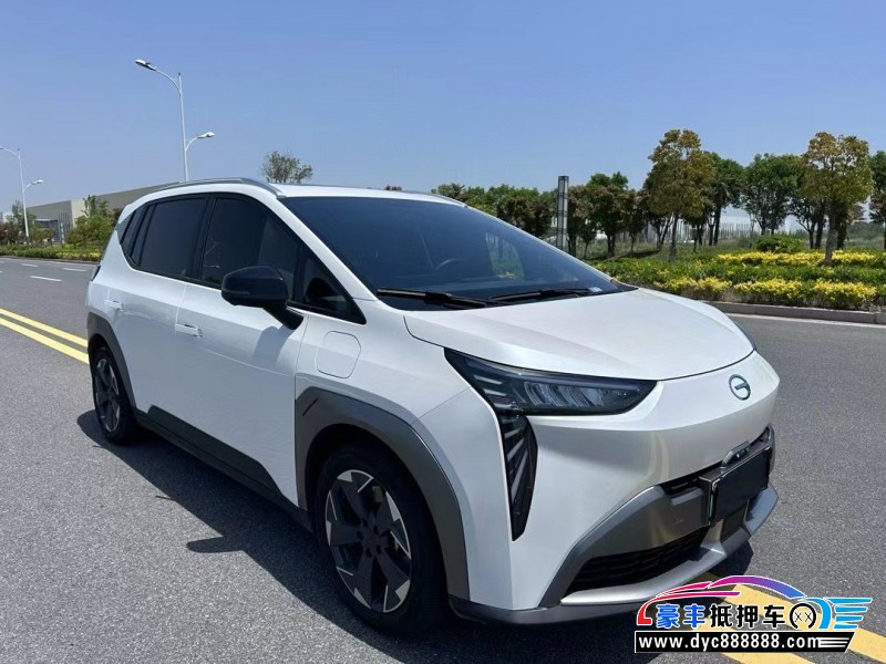 22年埃安Y70轿车抵押车出售