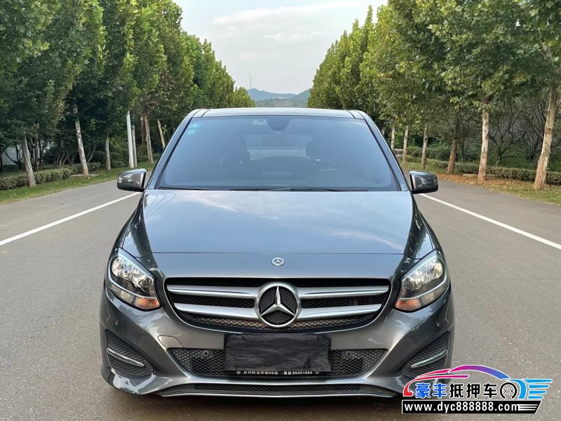 19年奔驰B轿车抵押车出售