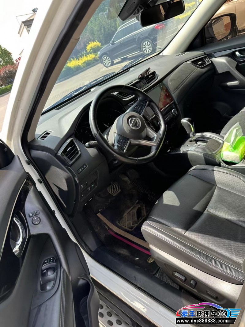 21年日产奇骏轿车抵押车出售