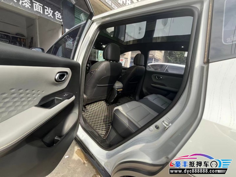 23年埃安Y70轿车抵押车出售