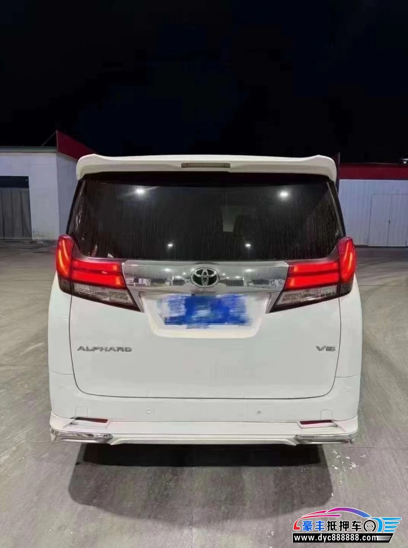 16年丰田埃尔法轿车抵押车出售