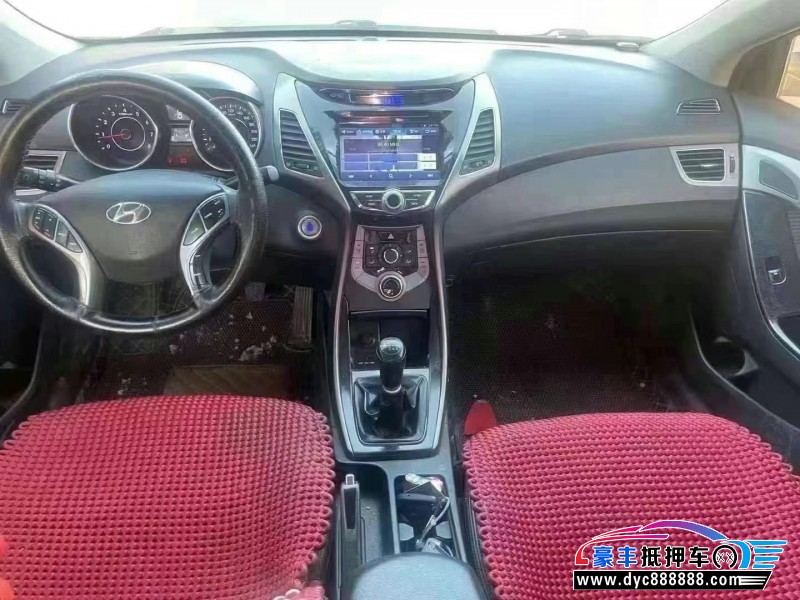 14年现代朗动轿车抵押车出售