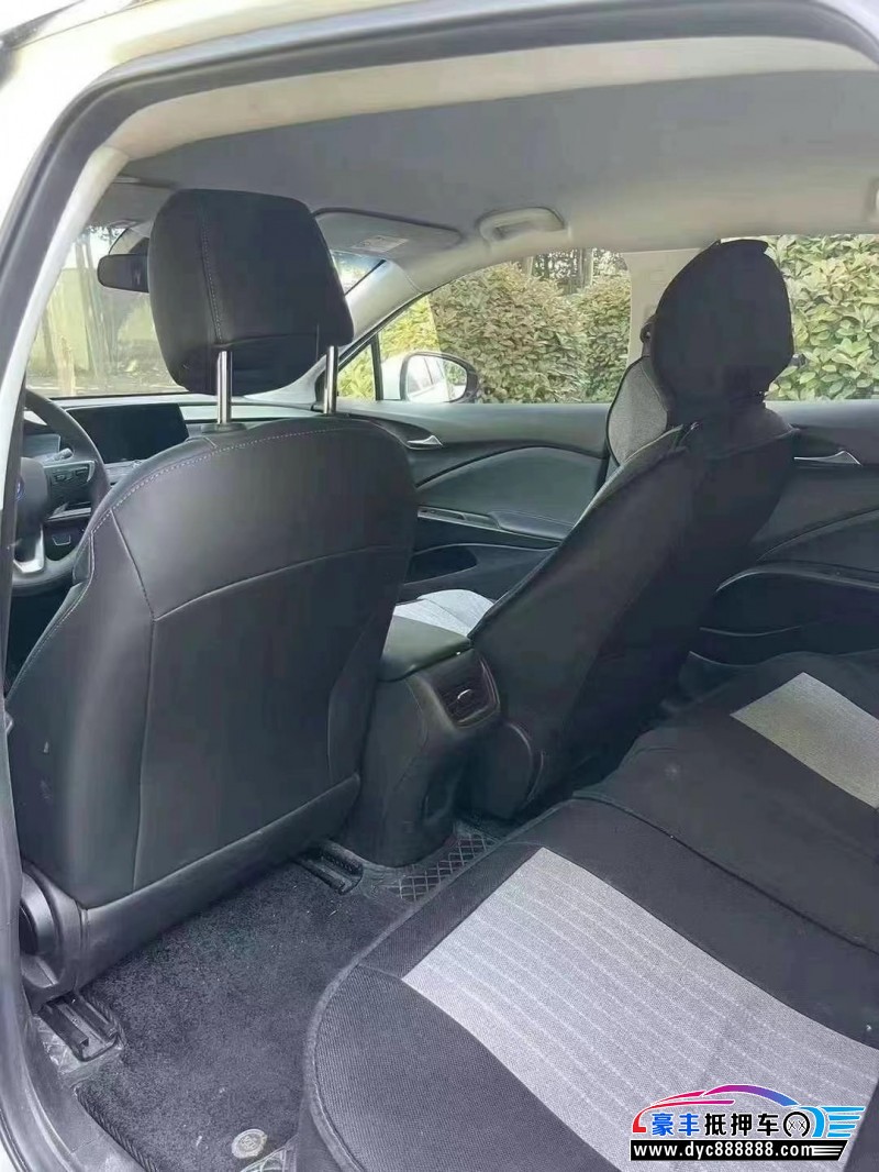 23年别克微蓝轿车抵押车出售