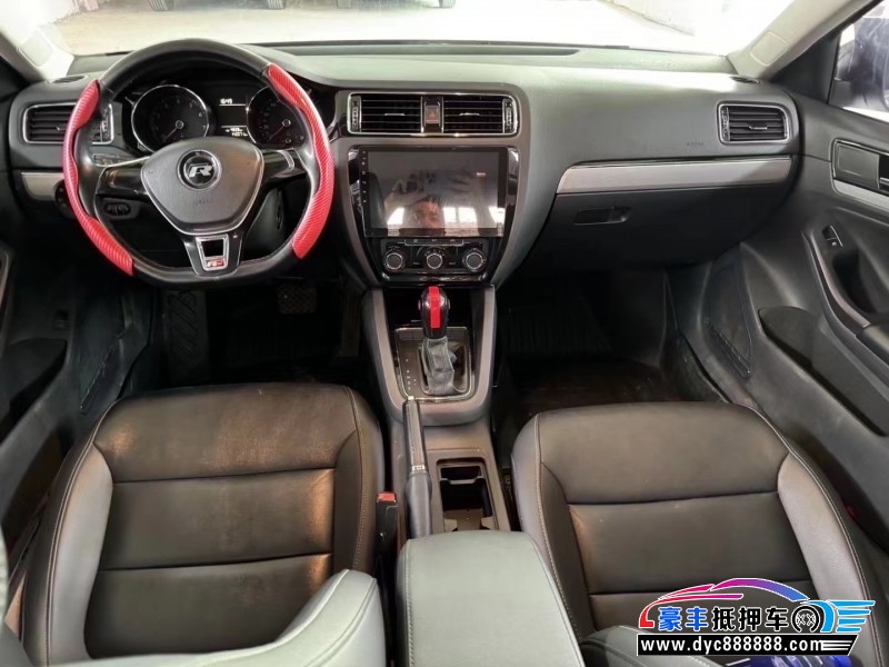 17年大众速腾轿车抵押车出售