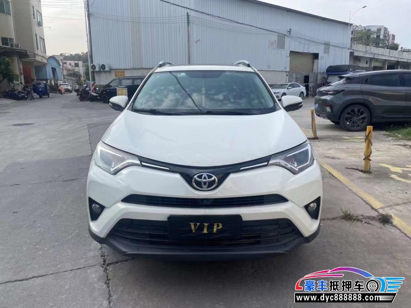 17年丰田RAV4轿车抵押车出售