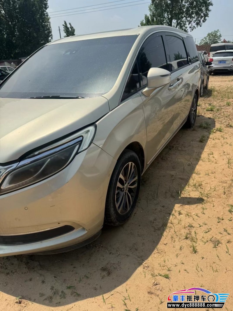 17年别克GL8轻客抵押车出售