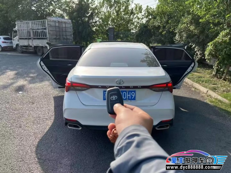 21年丰田亚洲龙轿车抵押车出售