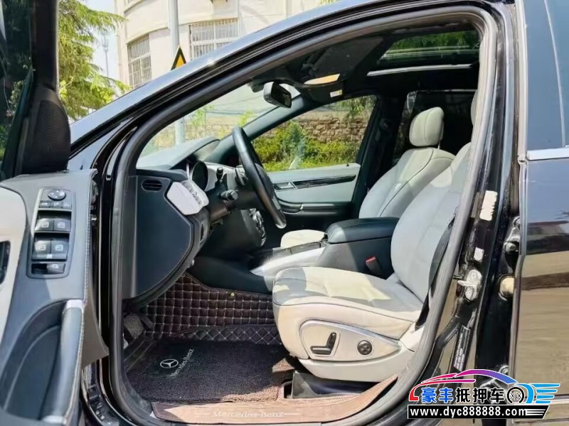 15年奔驰R轿车抵押车出售