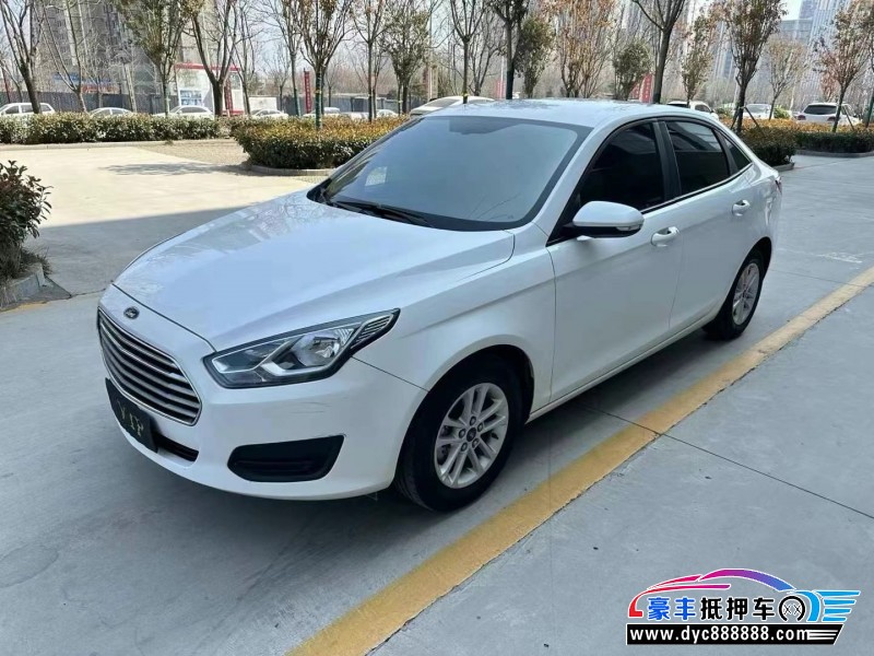 20年福特福睿斯轿车抵押车出售