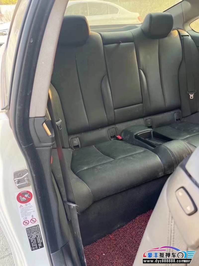 16年宝马4系轿车抵押车出售