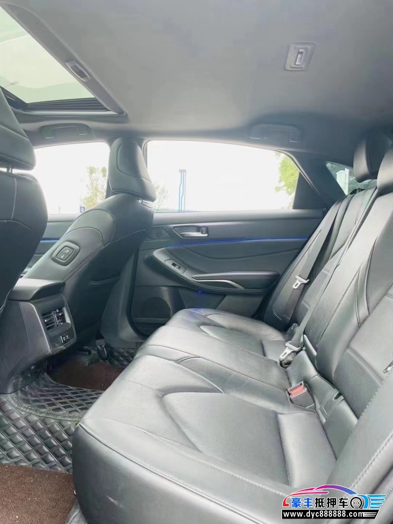 21年丰田亚洲龙轿车抵押车出售