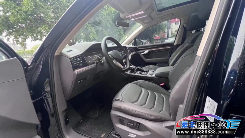 22年大众途锐轿车抵押车出售