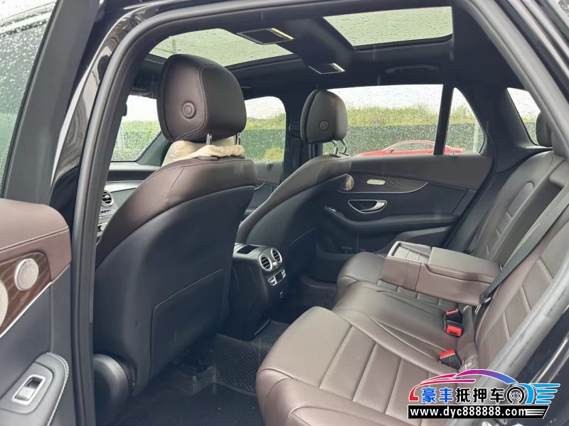 23年奔驰GLC轿车抵押车出售