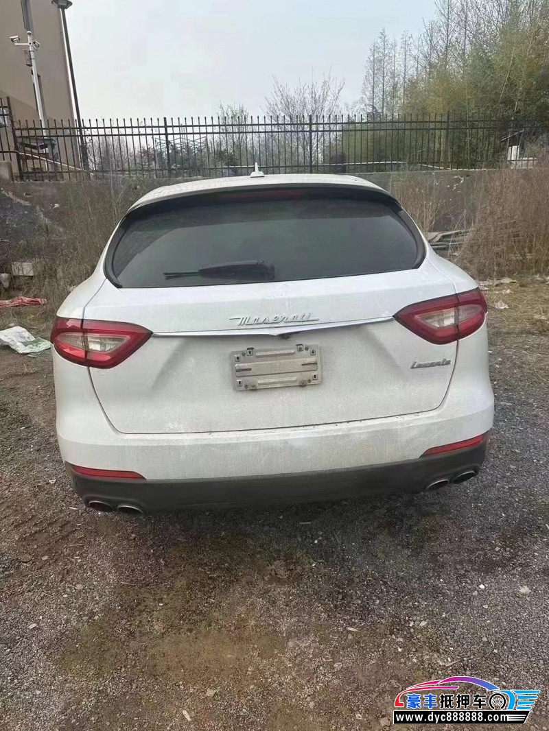 18年玛莎拉蒂莱万特轿车抵押车出售