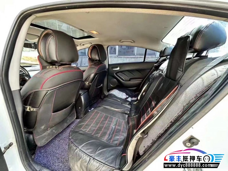 14年起亚K3轿车抵押车出售