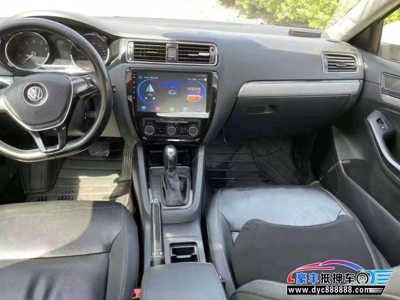 16年大众速腾轿车抵押车出售