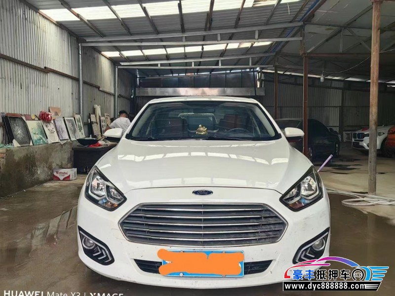 17年福特福睿斯轿车抵押车出售