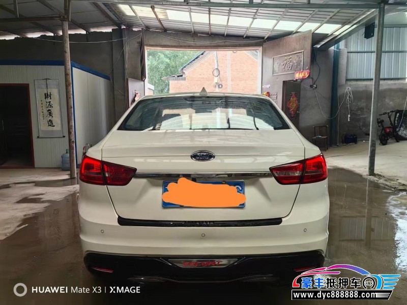 17年福特福睿斯轿车抵押车出售