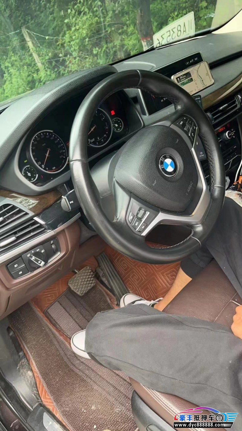 18年宝马X5轿车抵押车出售