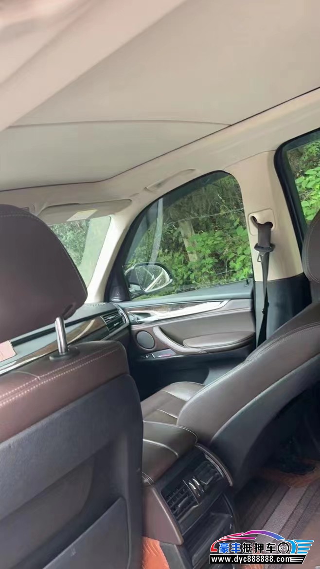 18年宝马X5轿车抵押车出售