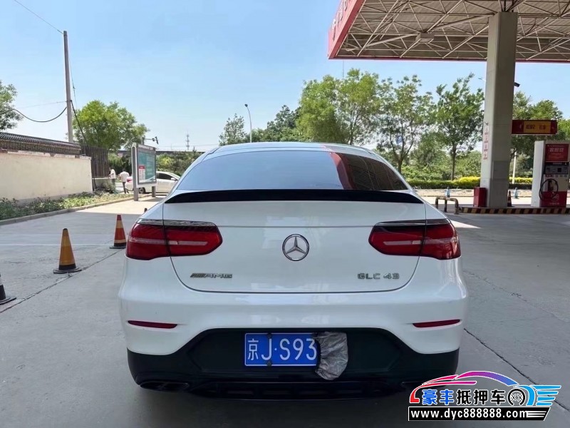 19年奔驰GLC AMG轿车抵押车出售