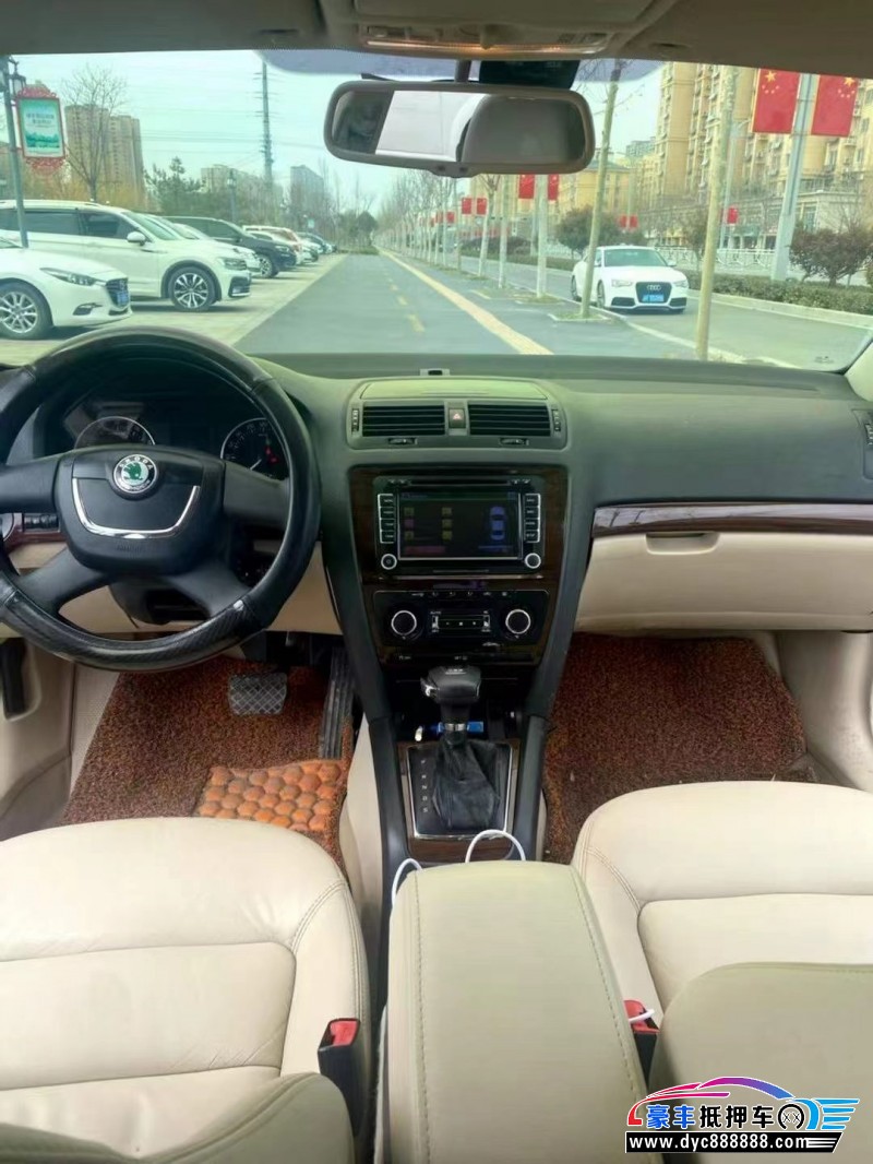 13年斯柯达明锐轿车抵押车出售