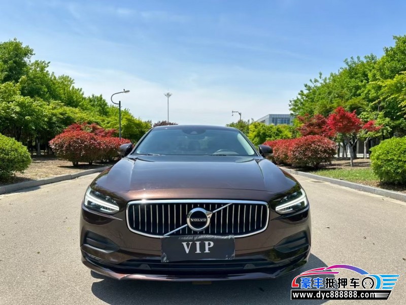 17年沃尔沃S90轿车抵押车出售