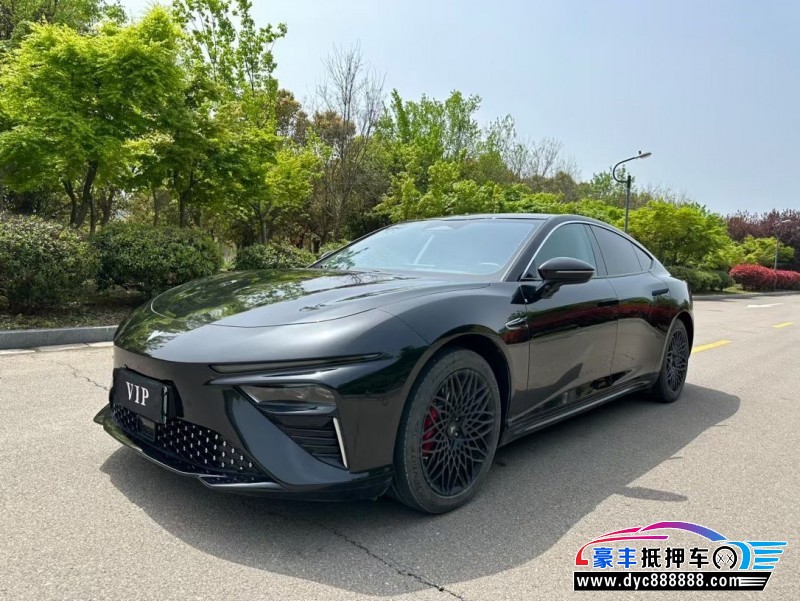 23年哪吒S轿车抵押车出售