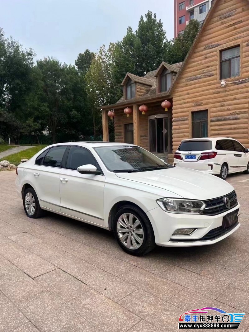 17年大众宝来轿车抵押车出售