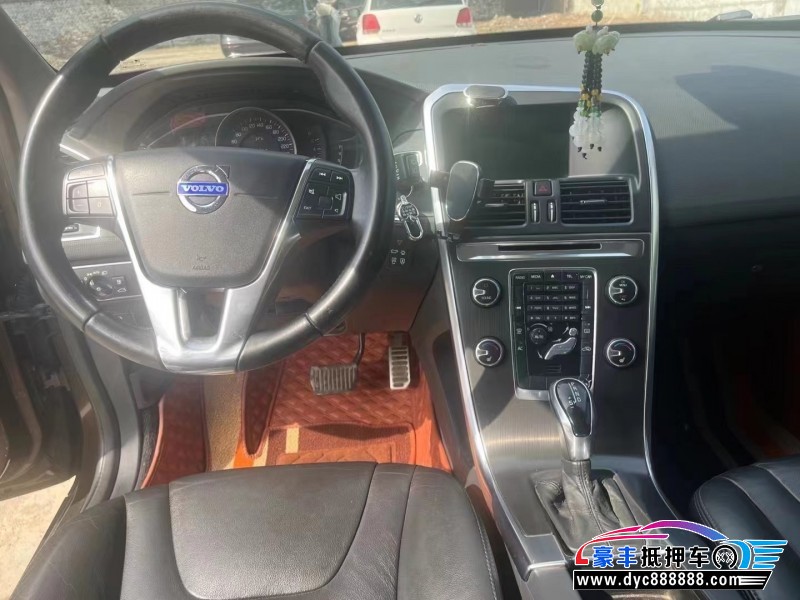 14年沃尔沃XC60轿车抵押车出售