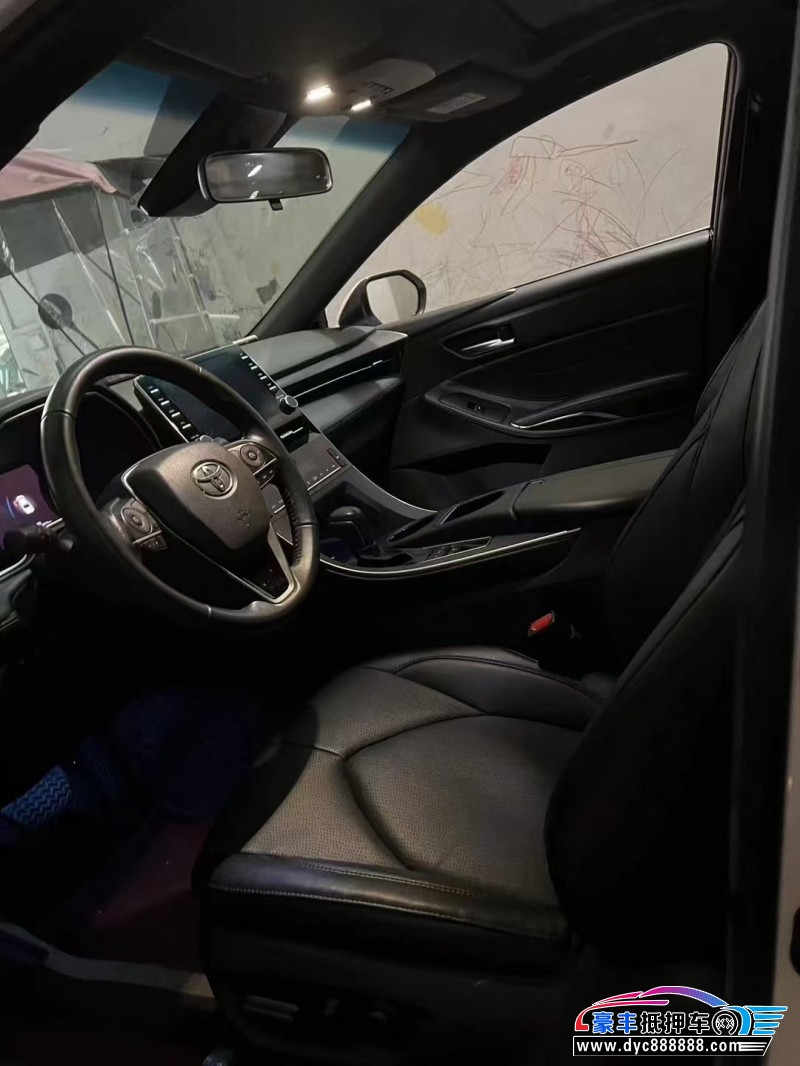 22年丰田亚洲龙轿车抵押车出售