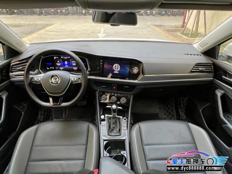 22年大众速腾轿车抵押车出售