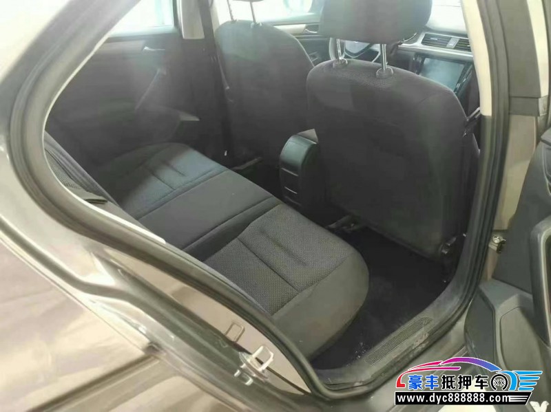 16年大众宝来轿车抵押车出售