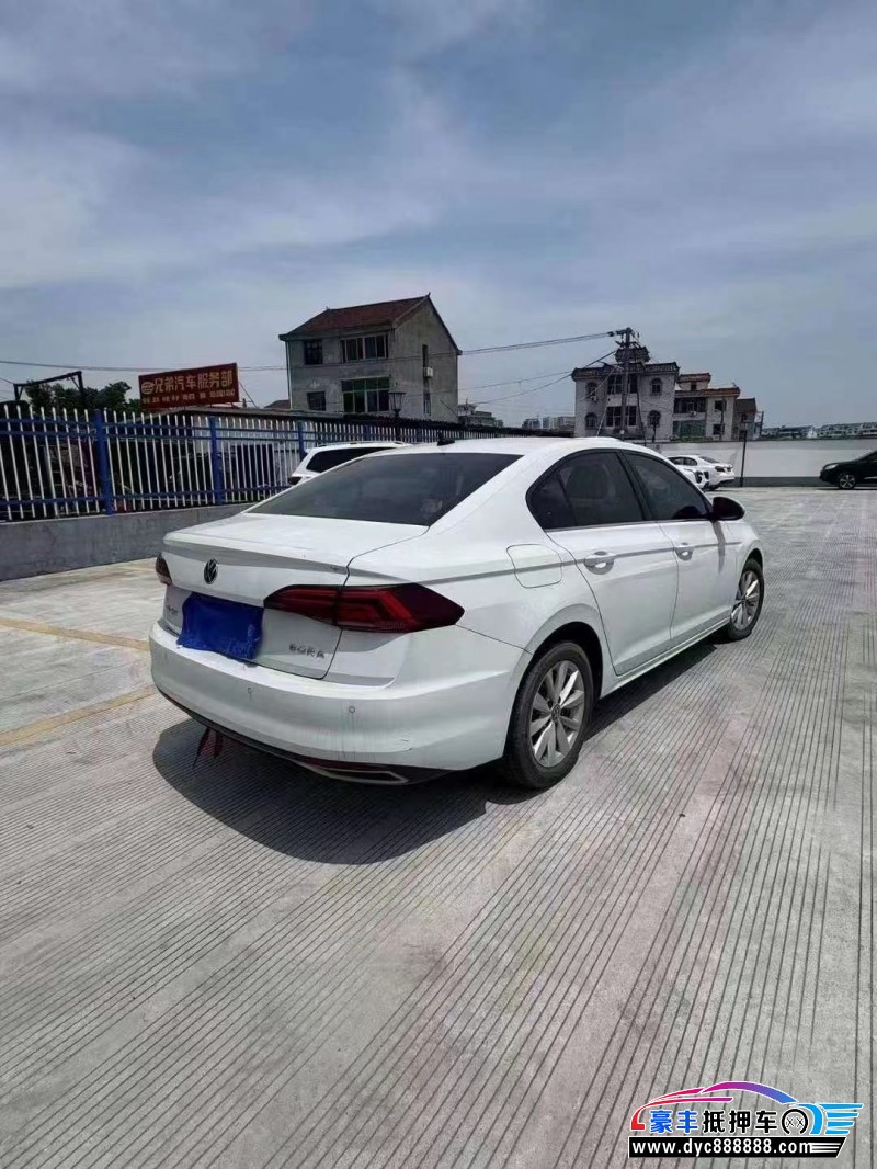 22年大众宝来轿车抵押车出售